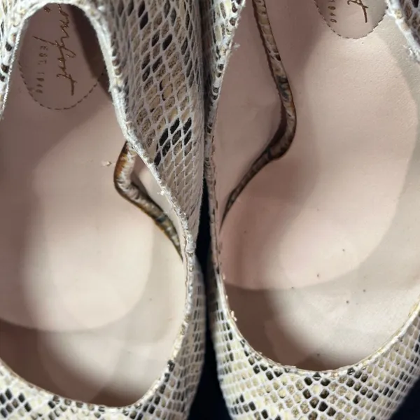 Comfort Est. 1946 Faux Snakeskin Print Pumps Heels Size 10W - Image 6