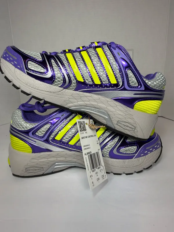 Women’s Adidas Adistar Control 5 size 6W - Image 2