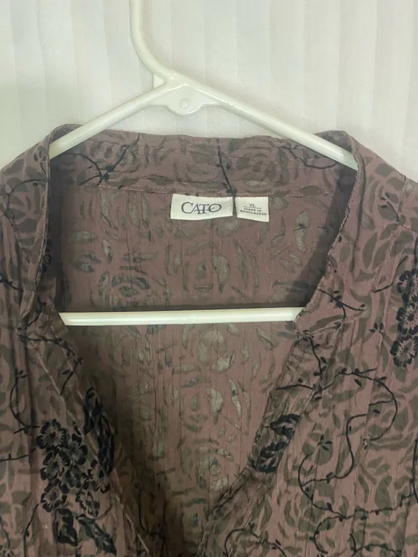 Cato Creek Brown Floral Button-Front Women's Blouse - Image 2