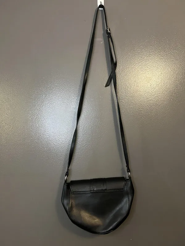 8 by YOOX Crossbody Bag Womens Black Calfskin Leather Ring Flap Made in Italy - Image 5