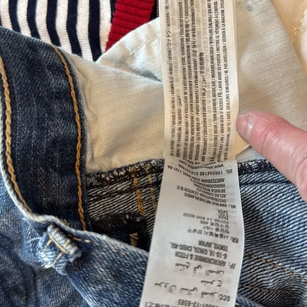 Abercrombie & Fitch Patched Distressed Cutoff Jean Shorts 24x2" Size 00/24 - Image 4