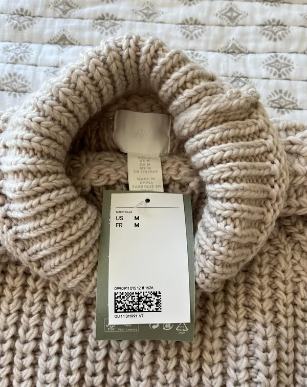 H&M Sweater - Image 3