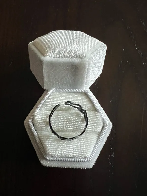 Women’s Stainless Steel Black Heart Shape Adjustable Ring Size 6-9 - Image 2
