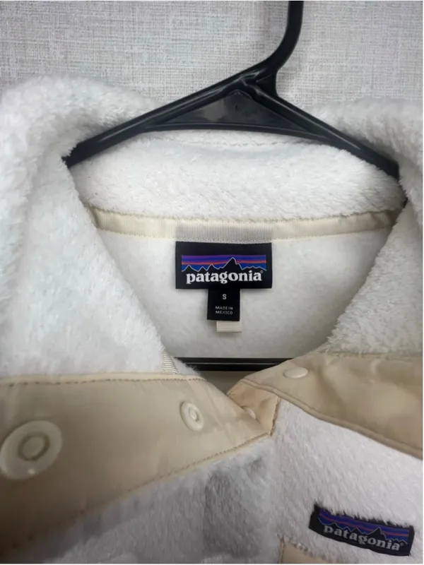 Patagonia Cream Teddy Sherpa Snap-T Pullover Fleece With Kangaroo Pocket - Image 3
