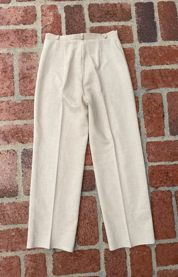 Boutique Vintage textured pants • fits a size 4/26 • super flattering - Image 4