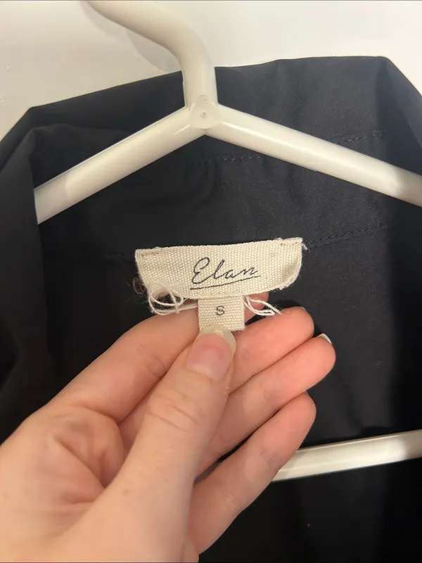 Elan Black Cropped Button-Up Shirt - Image 3