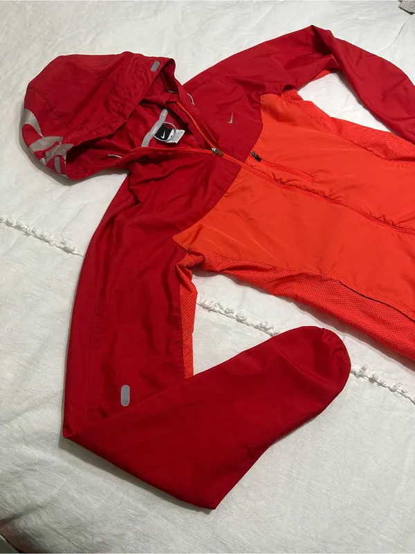 Nike rain jacket - Image 2