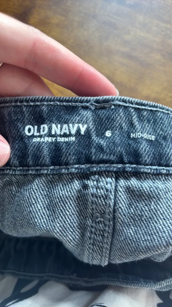 Old Navy Mid-rise Cargo Maxi Skirt - Image 3