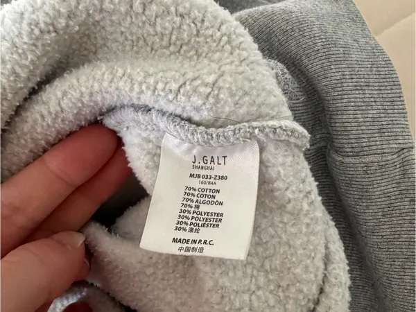 Brandy Melville Malibu Graphic Crewneck Sweatshirt - Gray - Image 5