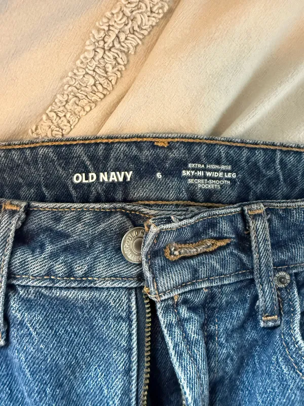Old Navy Jeans - Image 2