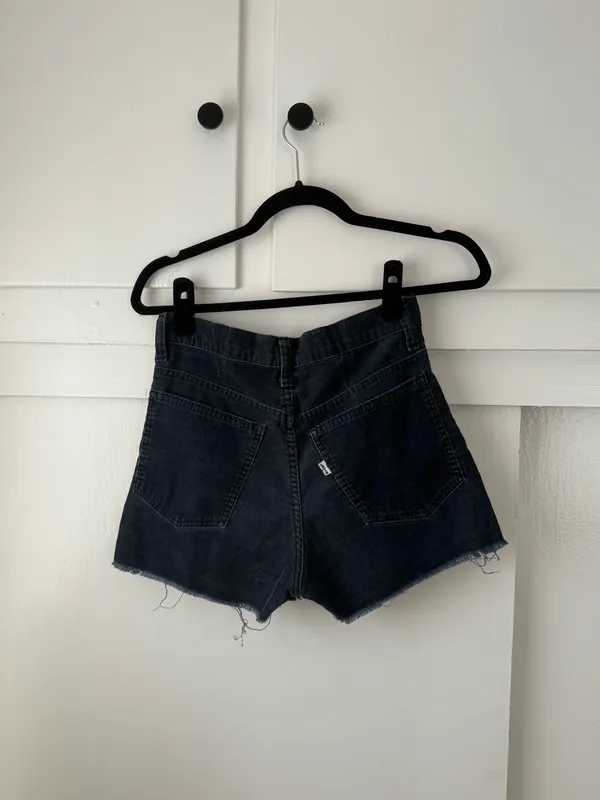 Vintage Distressed Levi's Cord Shorts - Image 2