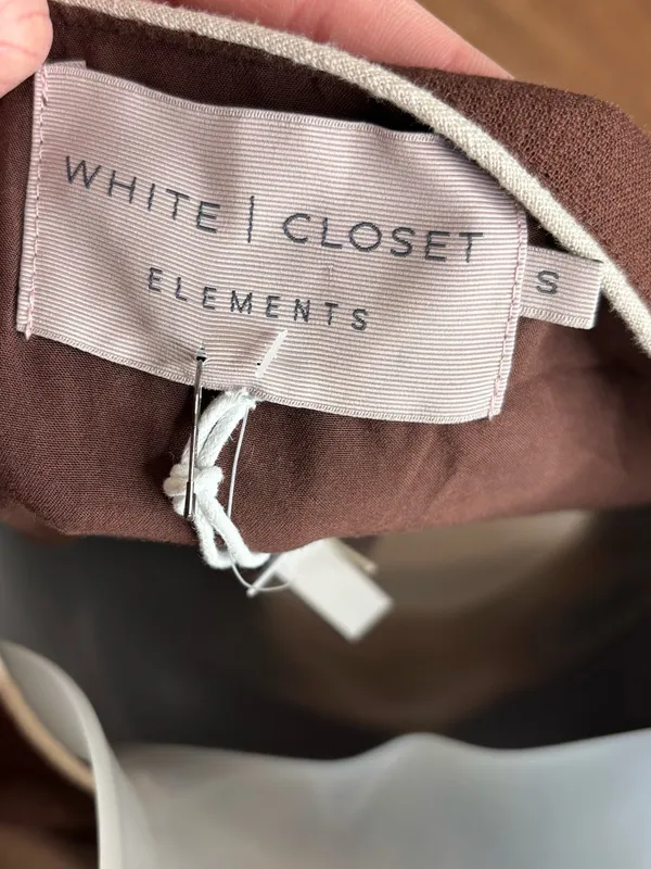 White Closet linen Sleeveless Brown Button-Front vest office business small NWT - Image 5
