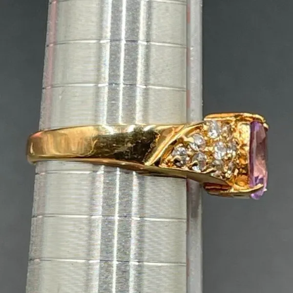 Purple Clear Rhinestone 14k Gold Electroplate Cocktail Ring Size 9 - Image 2