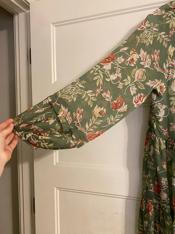 Altars state floral dress - Image 4
