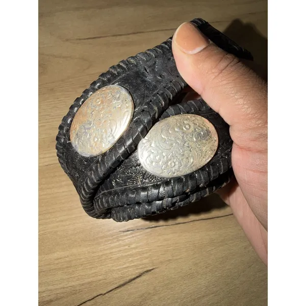 Vintage Heavy Tooled Leather Concho Belt Size 38 Western Biker Black Silver Tone - Image 8