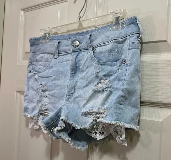 American Eagle Stretch High Rise Shortie Denim Jean Shorts 6 Light Wash Crochet - Image 3