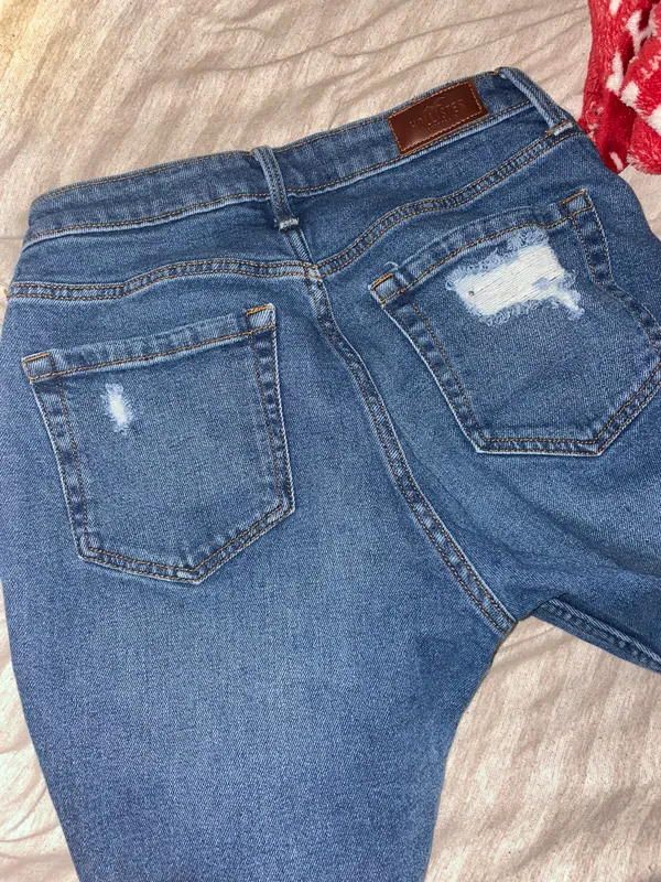 Hollister Jeans - Image 4