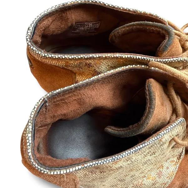 TOMS Desert Wedge Booties Womens 6.5 Tan Suede Metallic Floral Ankle Boots - Image 8