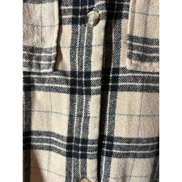 Windsor Women's Size M Tan Plaid Shirt Jacket Shacket Flannel *Missing Button* - Image 4