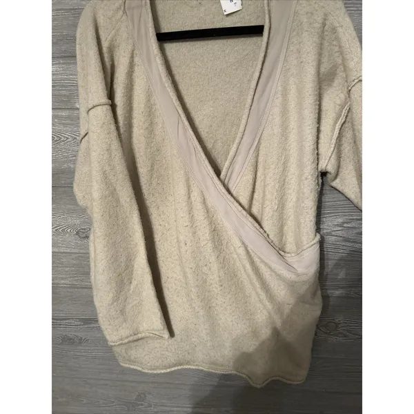 Free People Intimately Women's Oversized Wrap Sweater in Beige Size‎ Small - Image 6