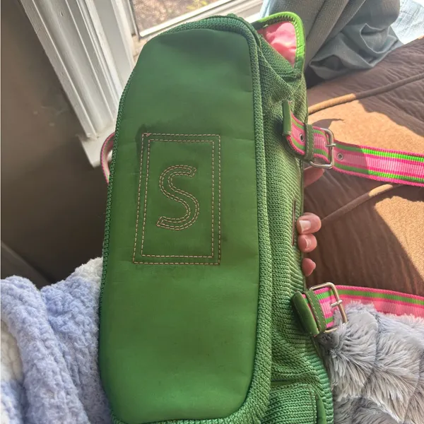 The Sak Vibrant Green Shoulder Bag with Pink Highlights - Image 4