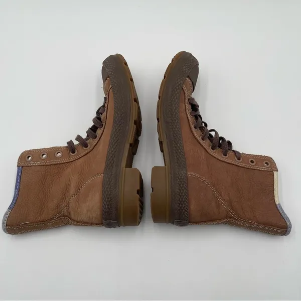 Converse Women’s 7 Chuck Taylor All Star Outsider Brown leather Hi Top Sneakers - Image 8