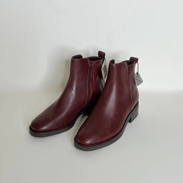NWT!! COLE HAAN River Chelsea Boots Bloodstone Burgundy Leather Women's Size 5 - Image 2