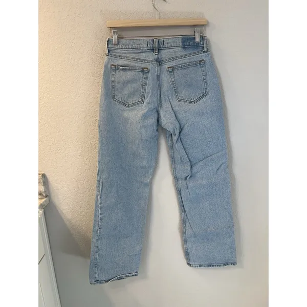 Abercrombie Fitch 90s Straight Ultra High Rise Light Wash Denim‎ Jeans Size 28 - Image 2