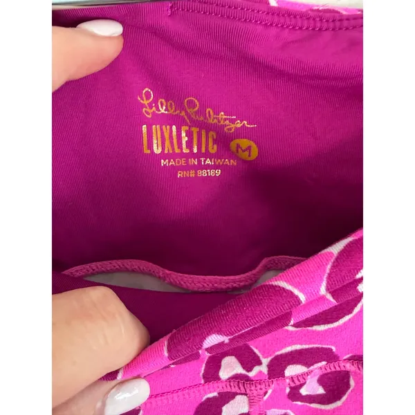 Lilly Pulitzer Leopard Luxletic Capri Leggings size medium - Image 2