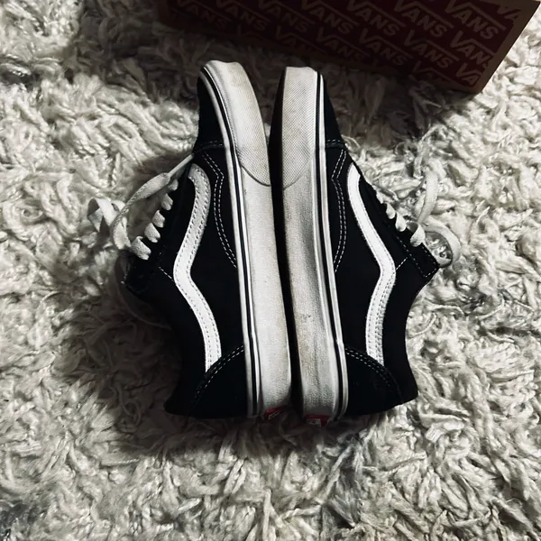 Vans Old Skool Shoes - Image 6