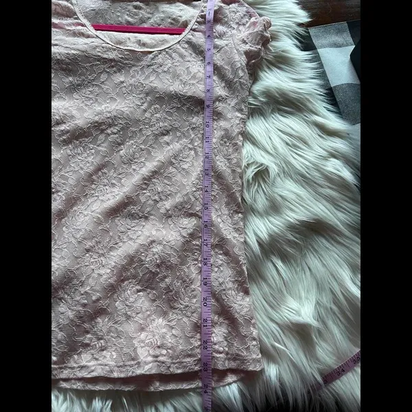 Pale pink lace top with camisole - Image 5