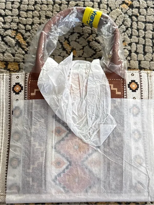 Wrangler Pink, Brown & Cream Geometric Embroidered Tote with Detachable Strap - Image 2