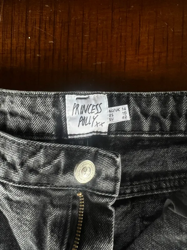 Black Straight-Leg Jeans - Image 2