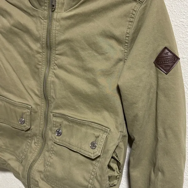 Hollister Quilted Bomber Jacket Khaki Utility Pockets Zip Front‎ Women's Small - Image 8