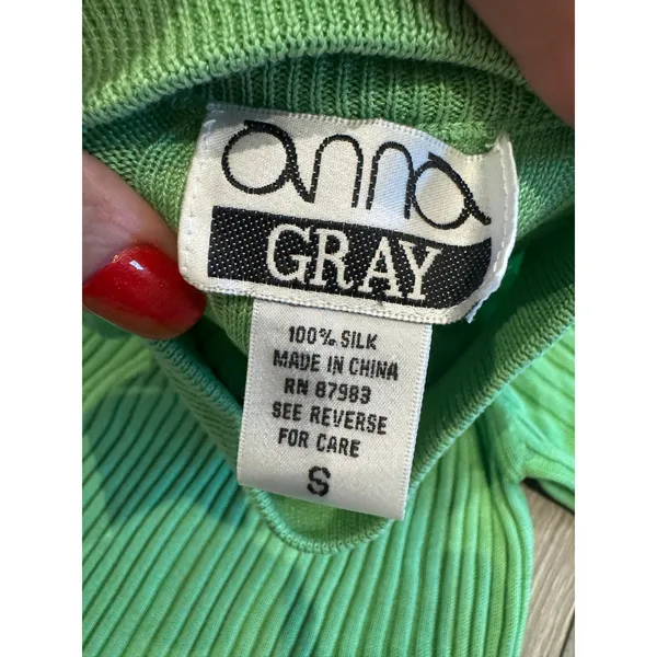 Vintage Anna Gray 100% Silk Lime Green Ribbed Sweater Dress Size Small - Image 3