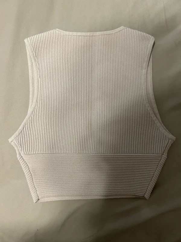 Aritzia Babaton Tank Sculpt Knit Crop - Image 3