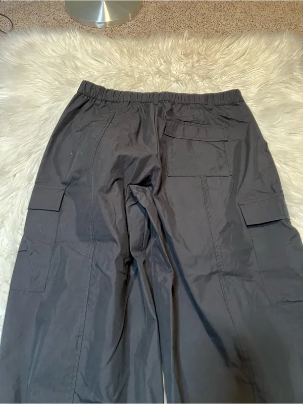 Future Collective Womens Size Medium Cargo Jogger Pants Black Windbreaker Cotton - Image 8