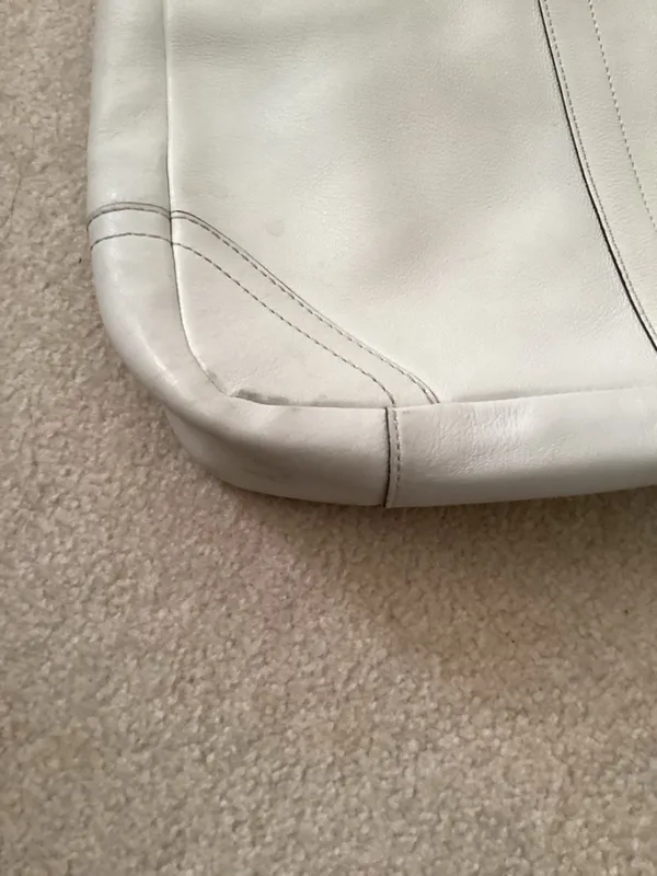 Coach White Hamilton Tassel Hobo Vintage - Image 6