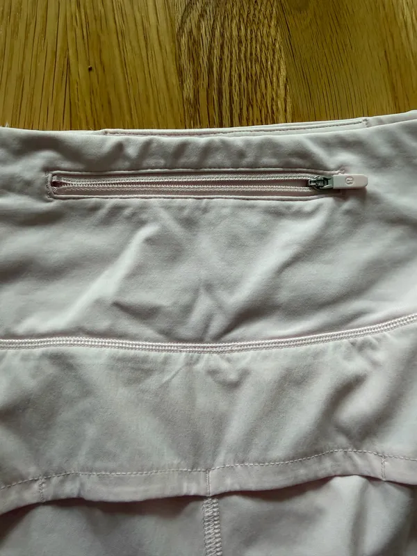 Lululemon Speed Up Shorts 4" High-Rise 4 - Image 4