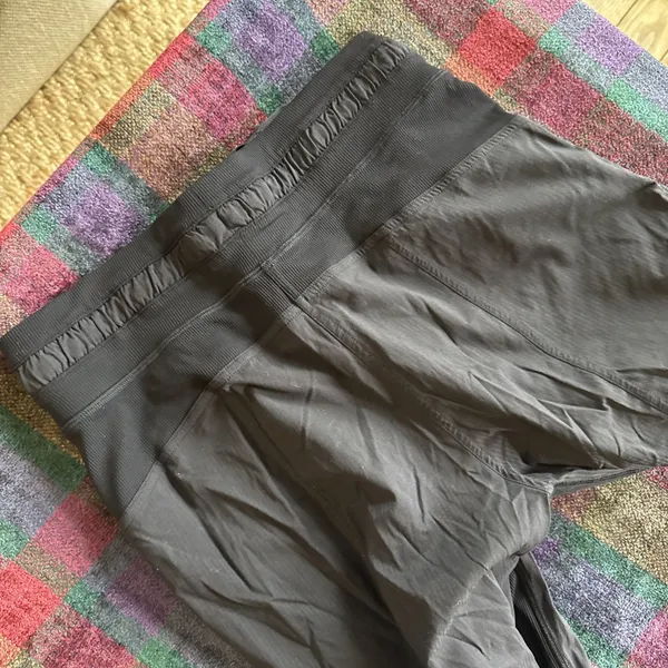 Lululemon Studio Pant III Black Pinstripe Unlined Joggers Size 4 - Image 5
