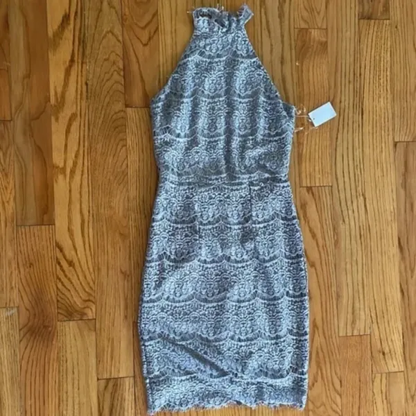 Charlotte Russe Sleeveless Grey Lace Mini Dress Size Small - Image 3