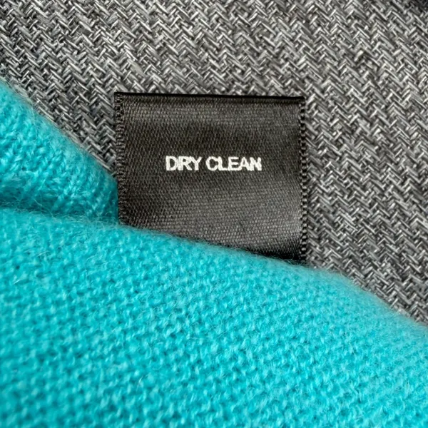 Quinn Cashmere Turquoise Blue Crew Neck Long Sleeve Sweater Luxury Lightweight - Image 5