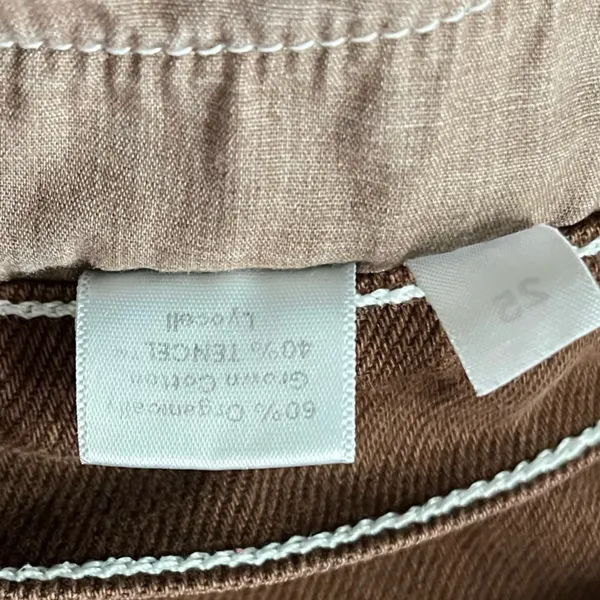 Reformation • Cowboy Straight Chocolate Wash Jeans with White Stitching - Image 7