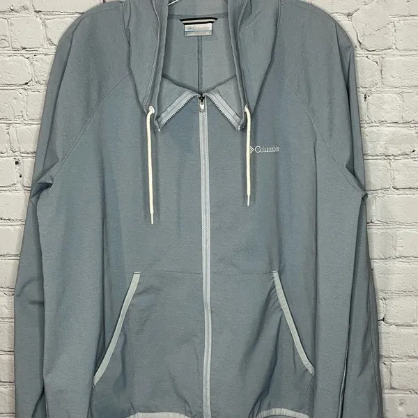 Women’s Columbia lightweight jacket - Image 2