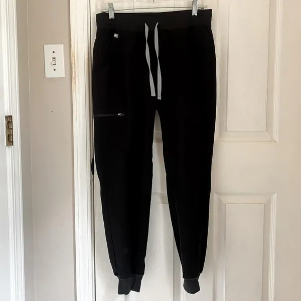 FIGS Jogger Style Technical Collection Scrub Pants in Black - Image 8