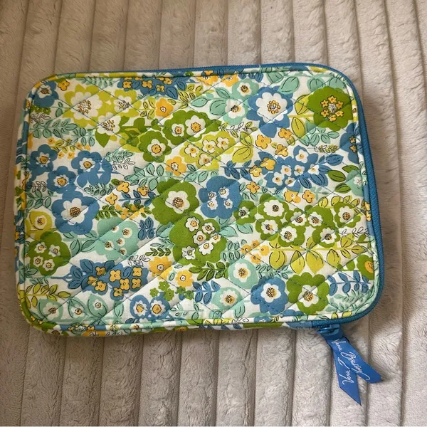 Vera Bradley English Meadow Tablet Sleeve - Image 4