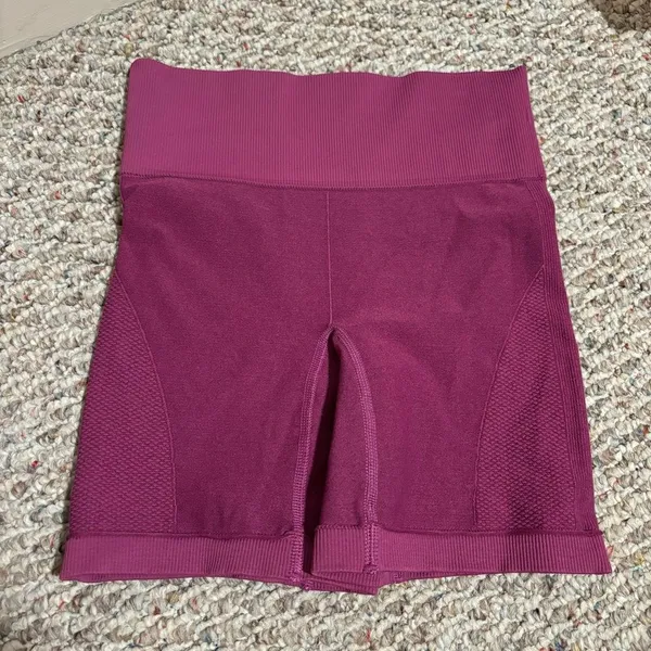 Lululemon Sculpt Short Ultra Violet- Size Small - Image 5