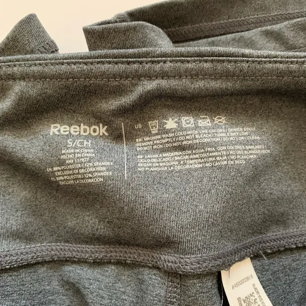 Reebok‎ Mid Rise Shorts Size Small Grey - Image 3