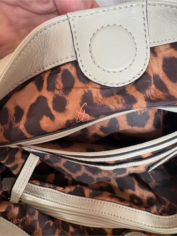 Women's Soft Leather Shoulder Bag in Beige - Image 11