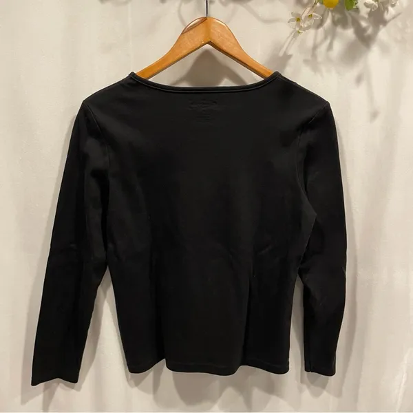 Adorable 90’s-y2k black white collar embroidered holiday bling trim top - Image 2